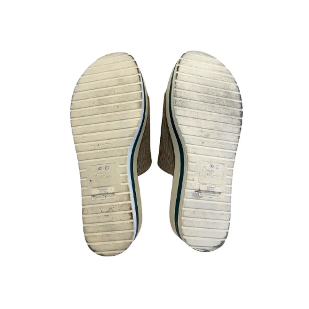 Crown Vintage Beige Ribbed Slide Sandal with Striped Platform